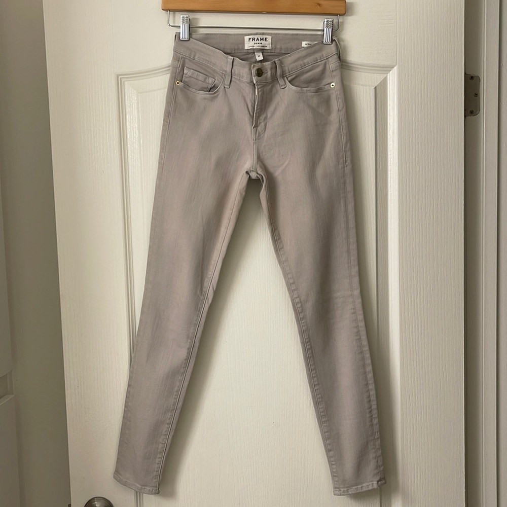 Frame “Le Skinny de Jeanne” jeans